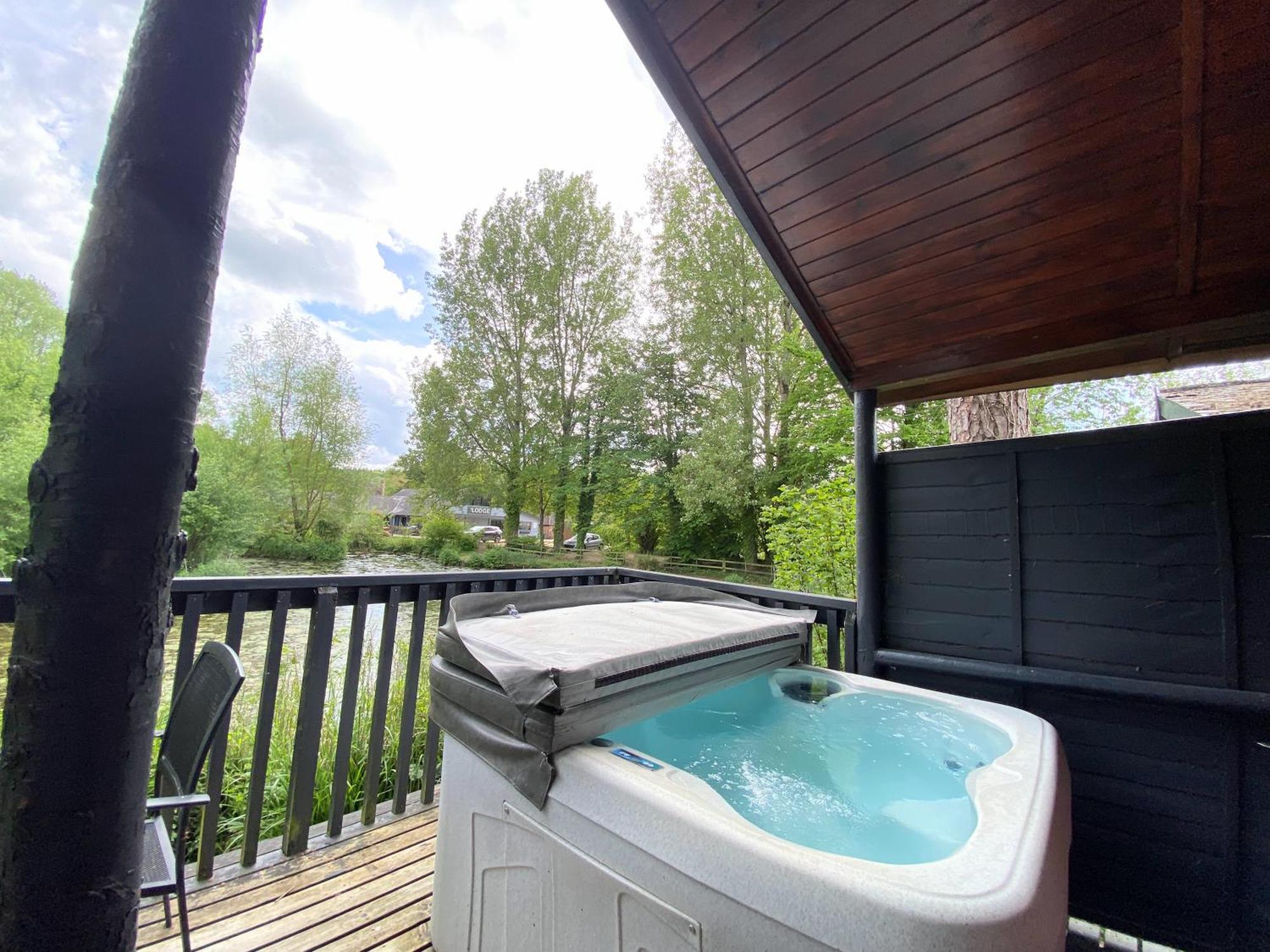 Willa Otter 4 Hot Tub - Huntersmoon-Warminster-Bath-Salisbury Zewnętrze zdjęcie